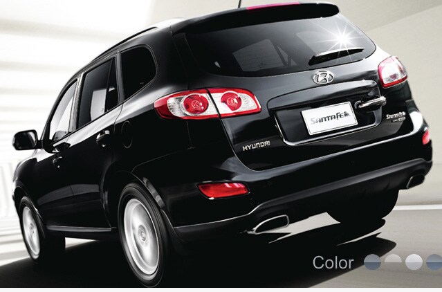 In India, Santa Fe will be available with 2.2L CRDi engine ? the most powerful and efficient engine in its class - that delivers a maximum power of 197PS/4000 rpm and an impressive torque of 42.9 kgm/1800~2500rpm ? both highest in class.