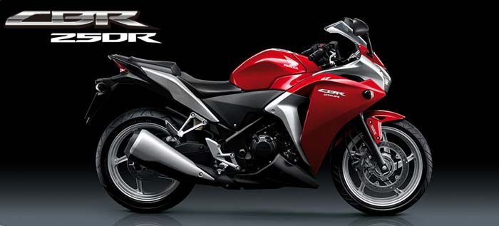 Honda's latest offering CBR 250R also features in the race. The bike sports a four-stroke, DOHC 4-valve, water cooled engine and has a displacement of 249.4 cc. It has maximum power of 26.2 bhp @ 8500 rpm and peak torque of 22.9 NM @ 7000 rpm. The bike has a six-speed gear box.