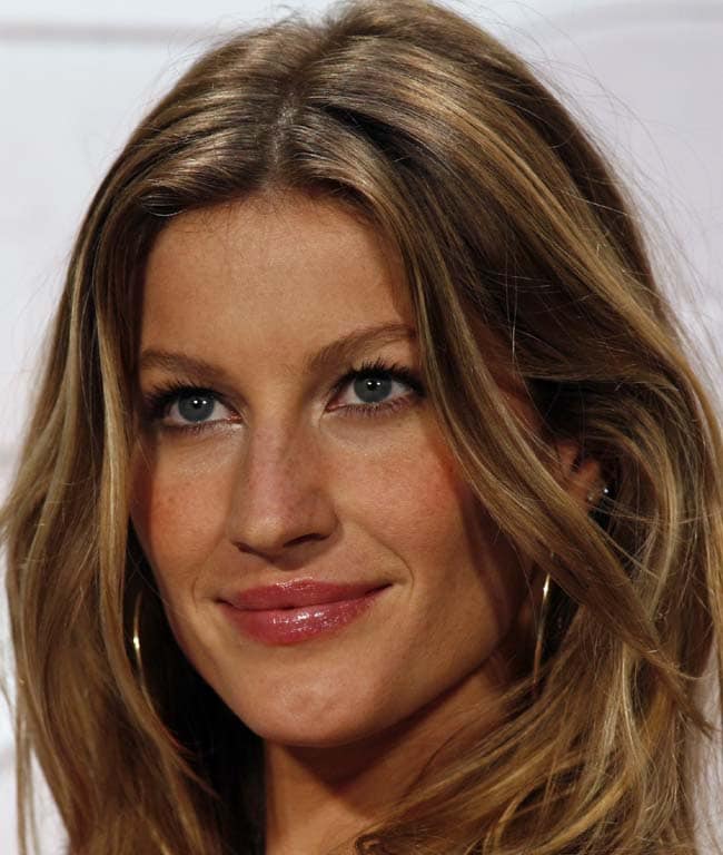 Gisele Bundchen<br>
<br>Age: 30<br>
<br>One of the best-paid new mothers of 2010, the supermodel raked in $25 million in the year she gave birth to her first son, Benjamin, with NFL quarterback Tom Brady. Just six weeks after giving birth, Bundchen was back in top model shape for the Spring 2011 ad campaign of Brazilian sportswear line Colcci.(AP)<br>