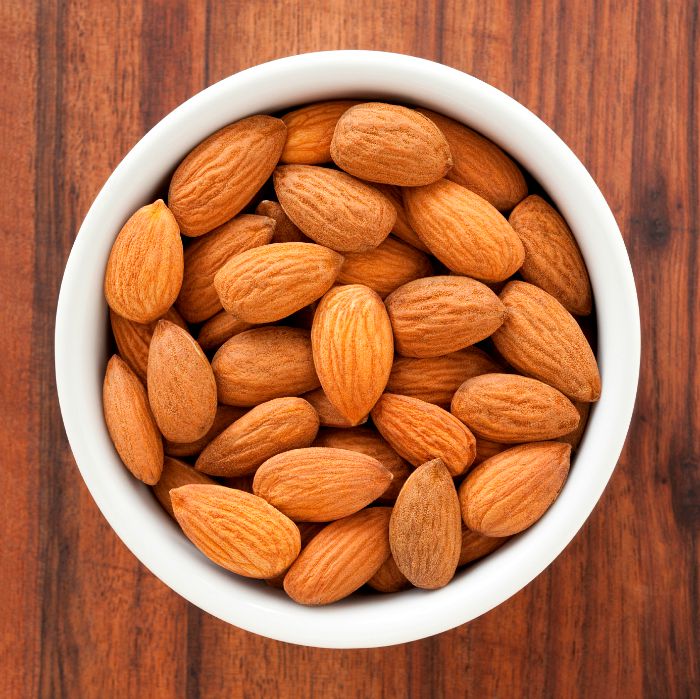 Snack on These: 15 Foods Under 100 Calories Snack on These: 15 Foods Under 100 Calories