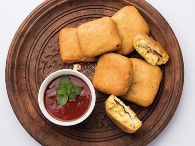 5 Aloo-Based Breakfast Recipes That Will Be Ready In Minutes