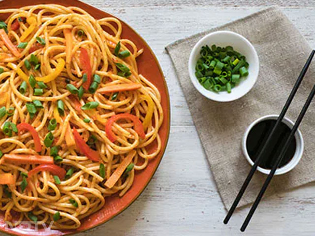 5 Chicken Noodles Recipes For Your Weekend Binge