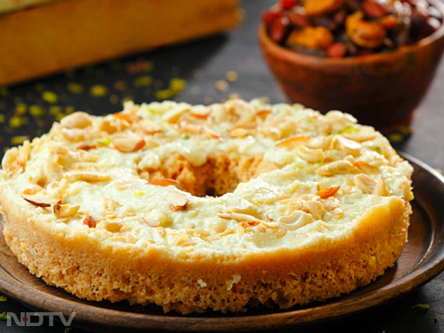 5 Delhi-NCR Sweet Shops You Can't Miss This Monsoon For Irresistible Ghevar