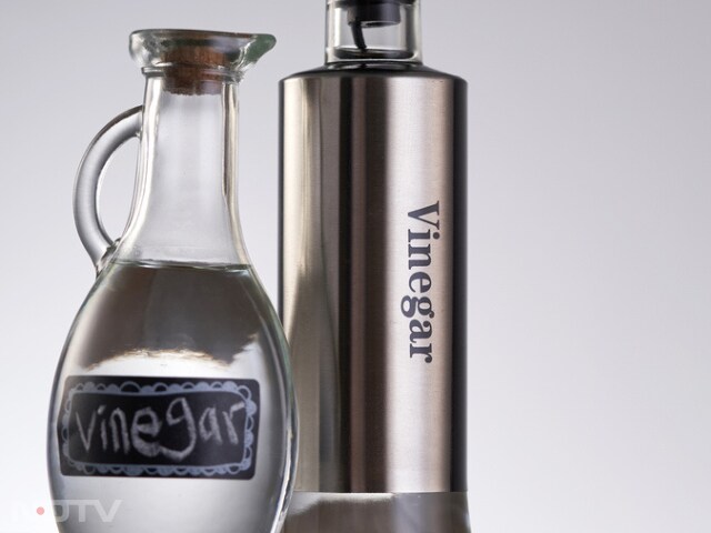 5 Easy Tips To Clean Water Bottles At Home