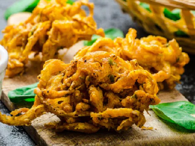 5 Onion Snacks That Are Perfect To Make Any Day