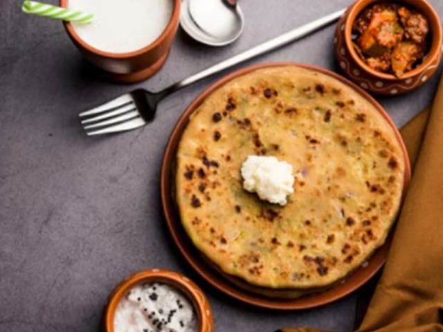 Indian Breakfast Recipes: क्विक और हेल्दी ब्रेकफास्ट की है तलाश तो 30 मिनट से भी कम समय में बनाएं ये पांच रेसिपी