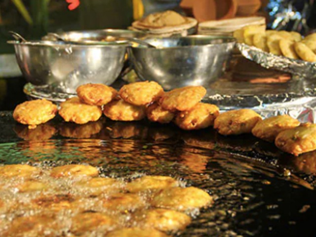 6 North Indian Snacks That Never Fail To Impress