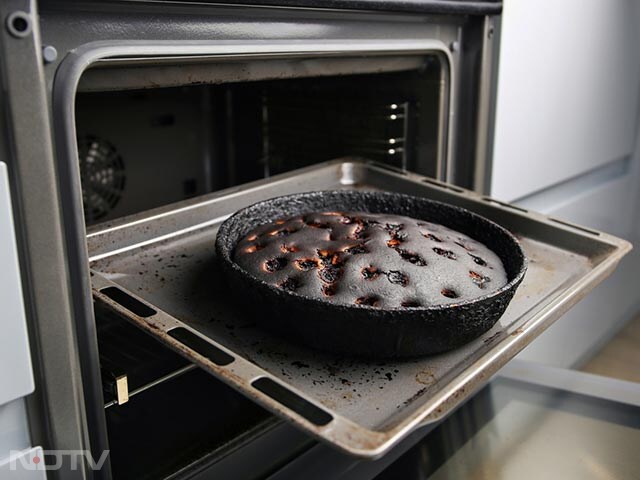 Burnt Your Cake? Genius Tips To Fix It