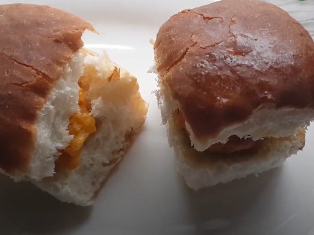 How To Make Chicken Vada Pao (Step By Step Recipe)