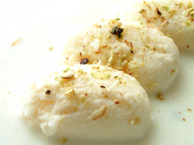 White Love: 5 Milk-Based Desserts to Cook at Home