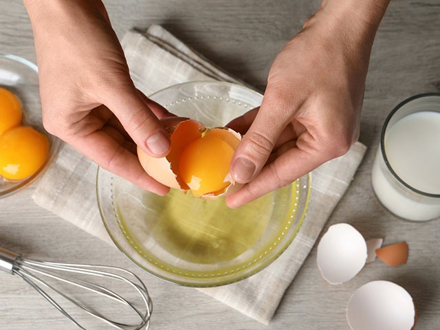 Say Goodbye To Egg Odour With These 5 Kitchen Hacks! Say Goodbye To Egg Odour With These 5 Kitchen Hacks!