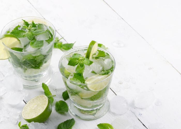 Beat the Heat - 7 Smashing Summer Drinks to Cool You Down Beat the Heat - 7 Smashing Summer Drinks to Cool You Down