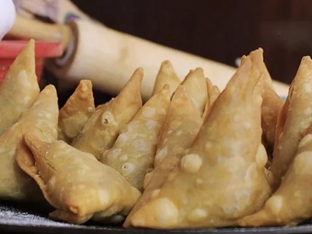 These 5 Street-Style Recipes Go Perfectly With Tea