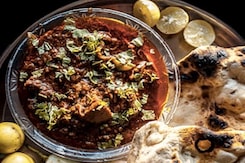 Weekend Indulgence: 5 Bihari Recipes To Enjoy Over Weekend Weekend Indulgence: 5 Bihari Recipes To Enjoy Over Weekend