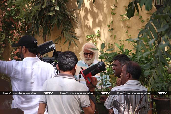 Amitabh Bachchan Is So Cool As A 102-Year-Old