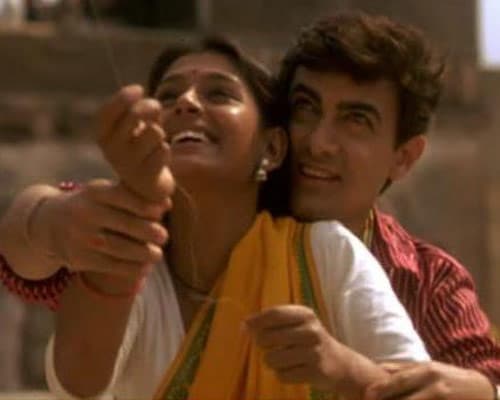 Also in 1998, Aamir worked with Deepa Mehta for the second film in the Elements trilogy. The film was titled <I>1947 Earth</i>. Aamir was paired opposite Nandita Das in the film.