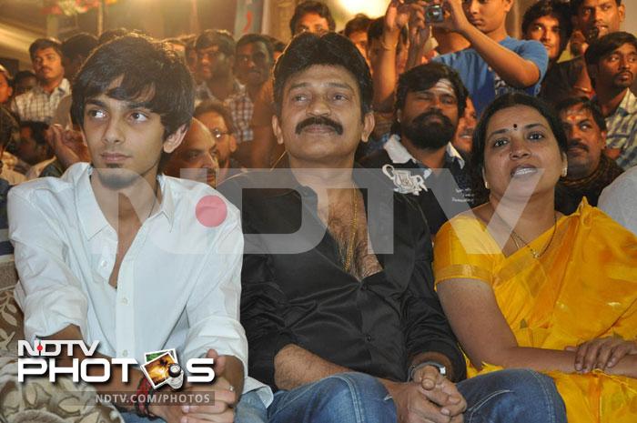 Dhanush, Aishwaryaa at the music launch of <i>3</i>