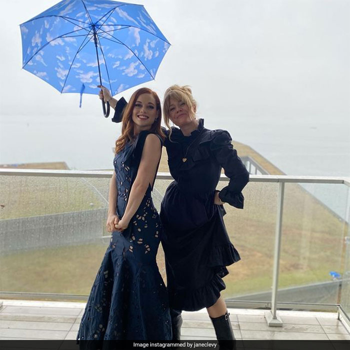 Jane Levy, who had a nomination for <I>Zoey's Extraordinary Playlist</i>, was stunning in a cut-out ensemble from the studios of Oscar de la Renta. She checked in from Canada. (courtesy <a href=" https://www.instagram.com/janeclevy/ " target="_blank" rel="nofollow" > janeclevy </a>)