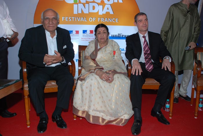 "Besides other things, I found peace, which I am looking for, in a church there," said Lata, who was clad in her trademark simple saree. Lata, famous as the 'Nightingale of India' also thanked her family and film industry. "It is because of them, what I am today. I consider myself to be very lucky," she said.