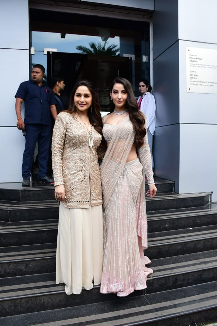 Nora and Madhuri too posed for the camera. (Image courtesy: Varinder Chawla)