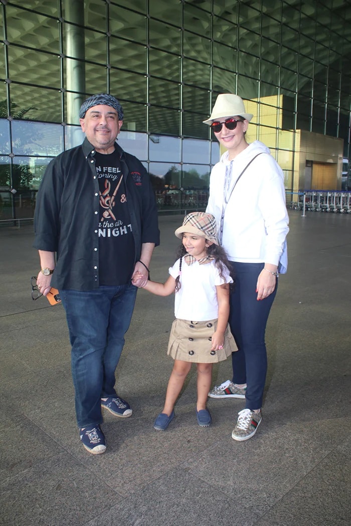 एक नज़र एक्ट्रेस शिल्पा शेट्टी, कृति सेनन और तारा सुतारिया के एयरपोर्ट लुक पर