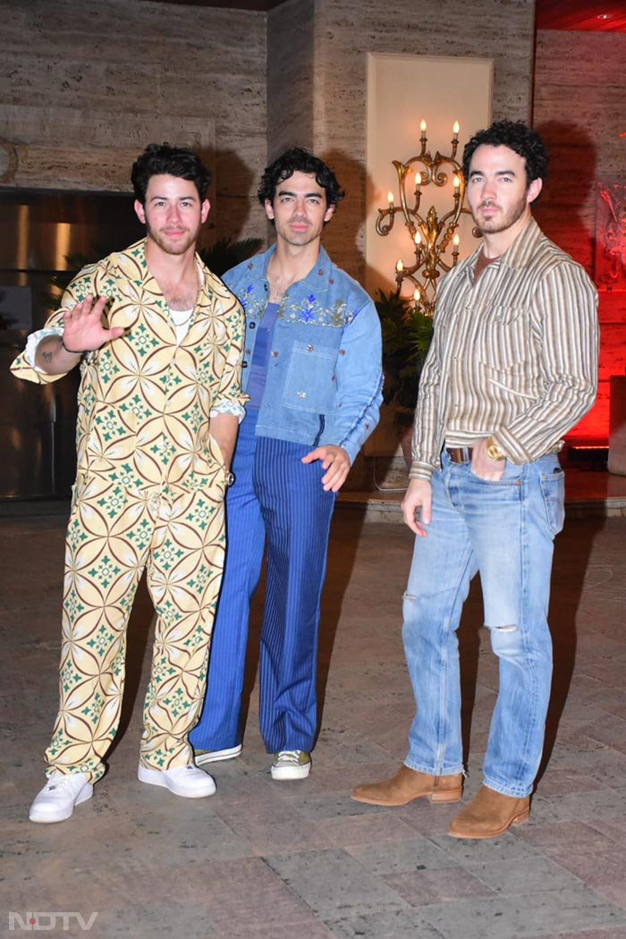 A Round Up Of Jonas Brothers\' Mumbai Diaries