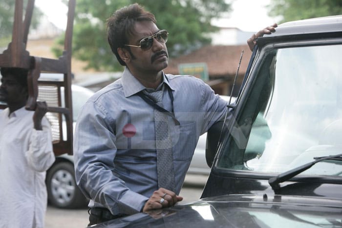 Ajay, Bipasha in Aakrosh