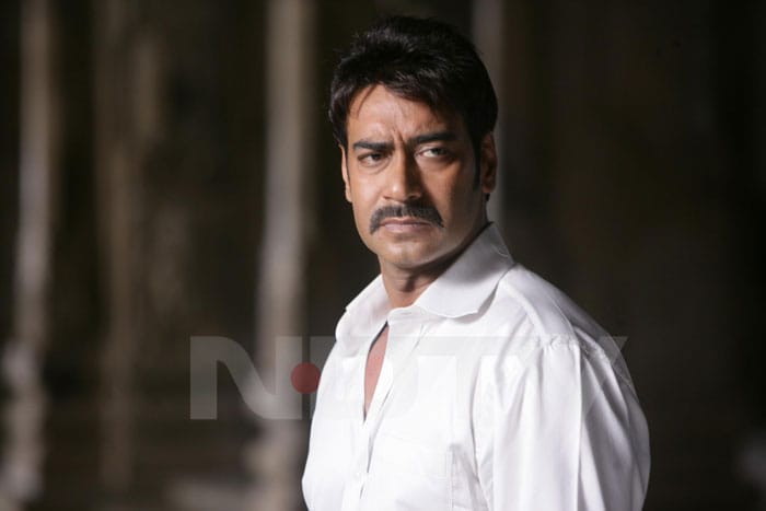 Ajay, Bipasha in Aakrosh