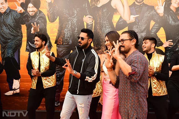 Aamir, Kapil Lit Up Gippy Grewal\'s Carry On Jatta 3 Trailer Launch