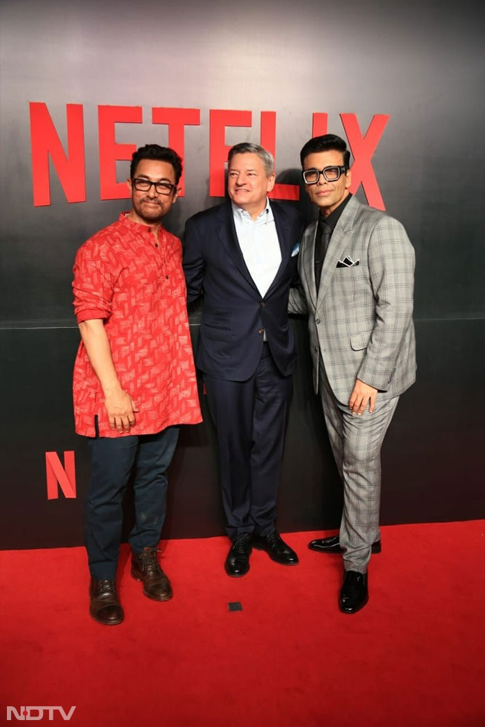 नेटफ्लिक्स नेटवर्किंग पार्टी में अपने स्टाइलिश अंदाज़ में पहुंचे आमिर खान, कृति सेनन, भूमि पेडनेकर समेत अन्य सेलेब्स