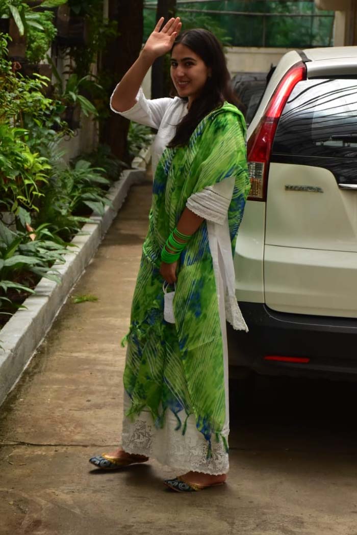 Sara Ali Khan was spotted in Juhu.