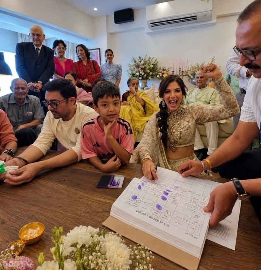 महाराष्ट्र सरकार में मंत्री नितेश राणे के एक बयान पर विवाद शुरू हो गया है. उन्होंने अभिनेता आमिर खान की तीसरी शादी पर कहा कि वह लव जिहाद के ब्रांड एंबेसडर हैं. इस पर तमाम नेताओं की प्रतिक्रियाएं आ रही हैं. महाराष्ट्र विधानसभा के पूर्व सदस्य और एआईएमआईएम के प्रवक्ता वारिस पठान ने समाचार एजेंसी आईएएनएस से बातचीत में कहा कि अगर आमिर खान तीन शादी कर रहे हैं तो तुम चार कर लो. कौन रोक रहा है? तुम्हें क्या दिक्कत है?