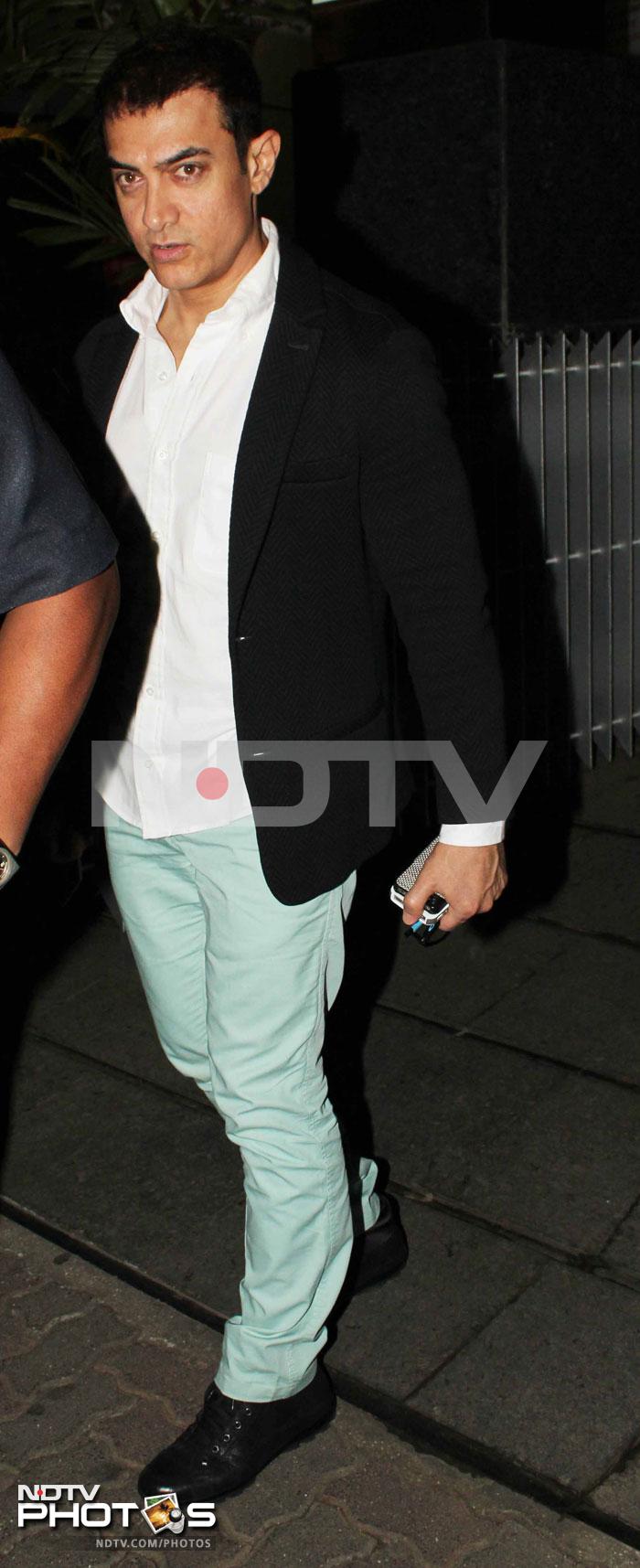 Mint green pants. A good look on Aamir? The jury's out on that one.