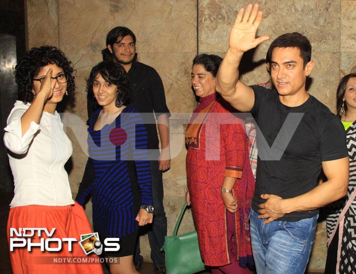 Inside Aamir Khan\'s QSQT party