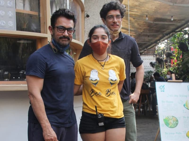 Photo : Aamir Khan Spent Midweek Brunching With Junaid And Ira