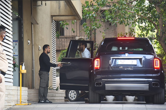 Ajay Devgn was also photographed in Juhu.