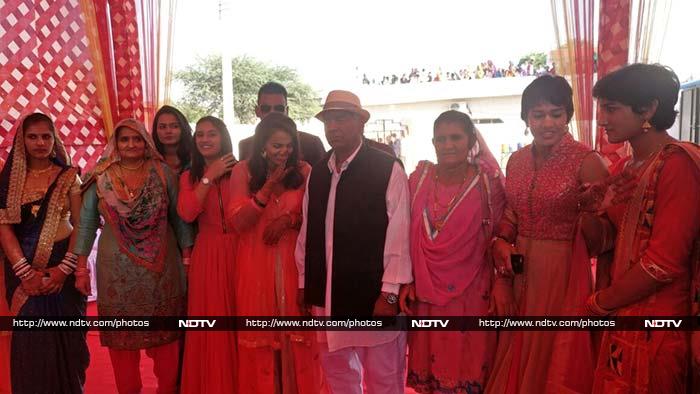 Aamir Khan Joins Wrestler Geeta Phogat\'s Wedding Festivities