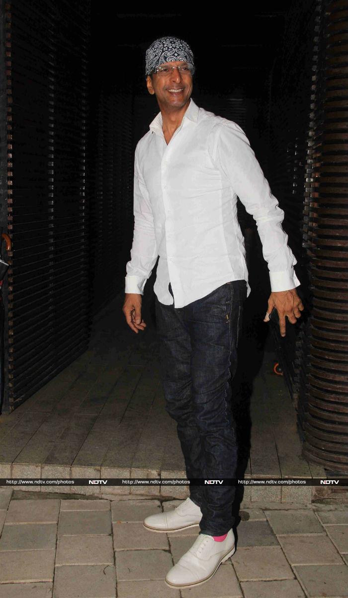 Shah Rukh Khan, Anushka Sharma\'s Party Updates From  Ground Zero