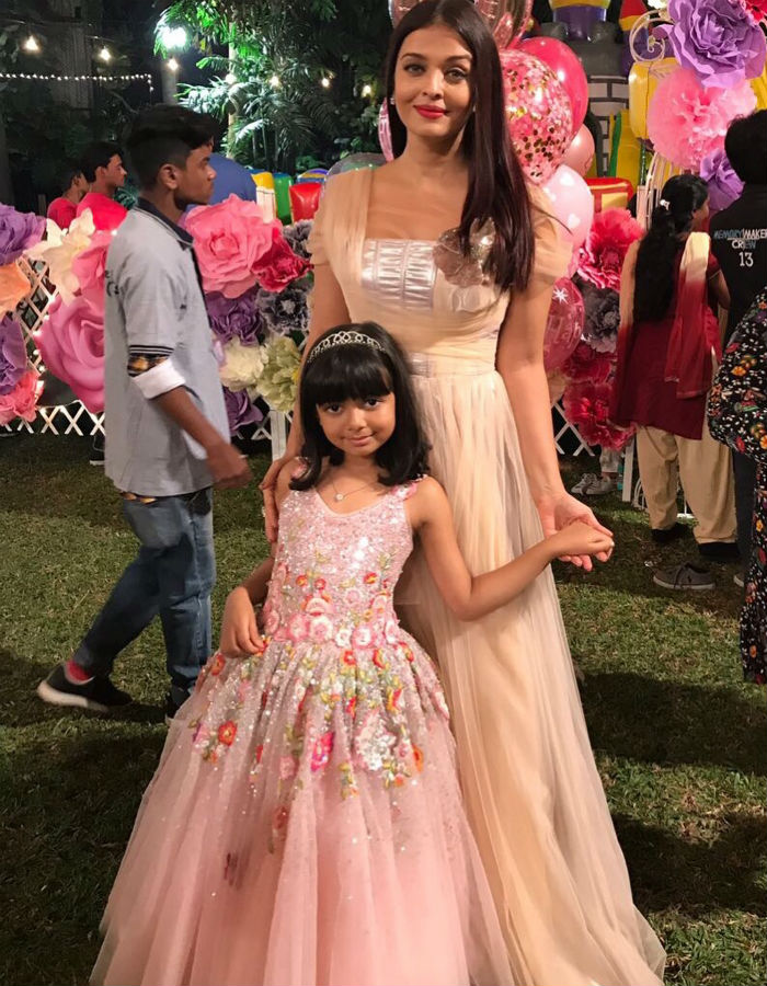 7 Fabulous Inside Pics From Aaradhya\'s Birthday Party