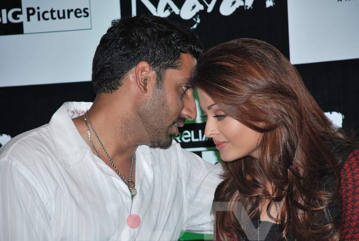 Ash, Abhi promote <i>Raavan</i>