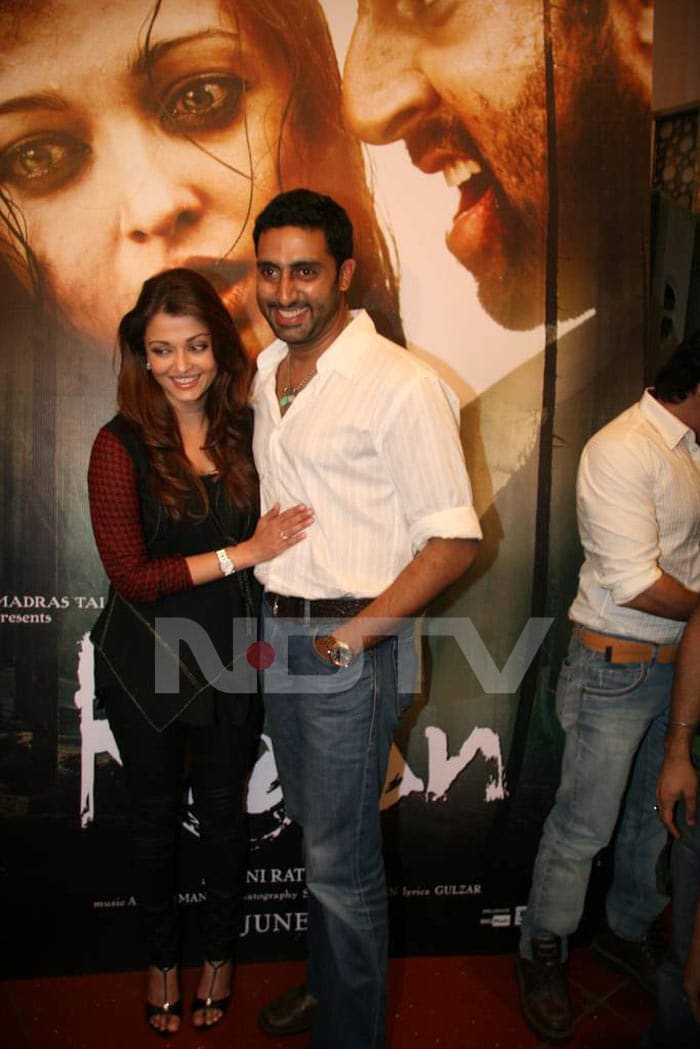 Ash, Abhi promote <i>Raavan</i>