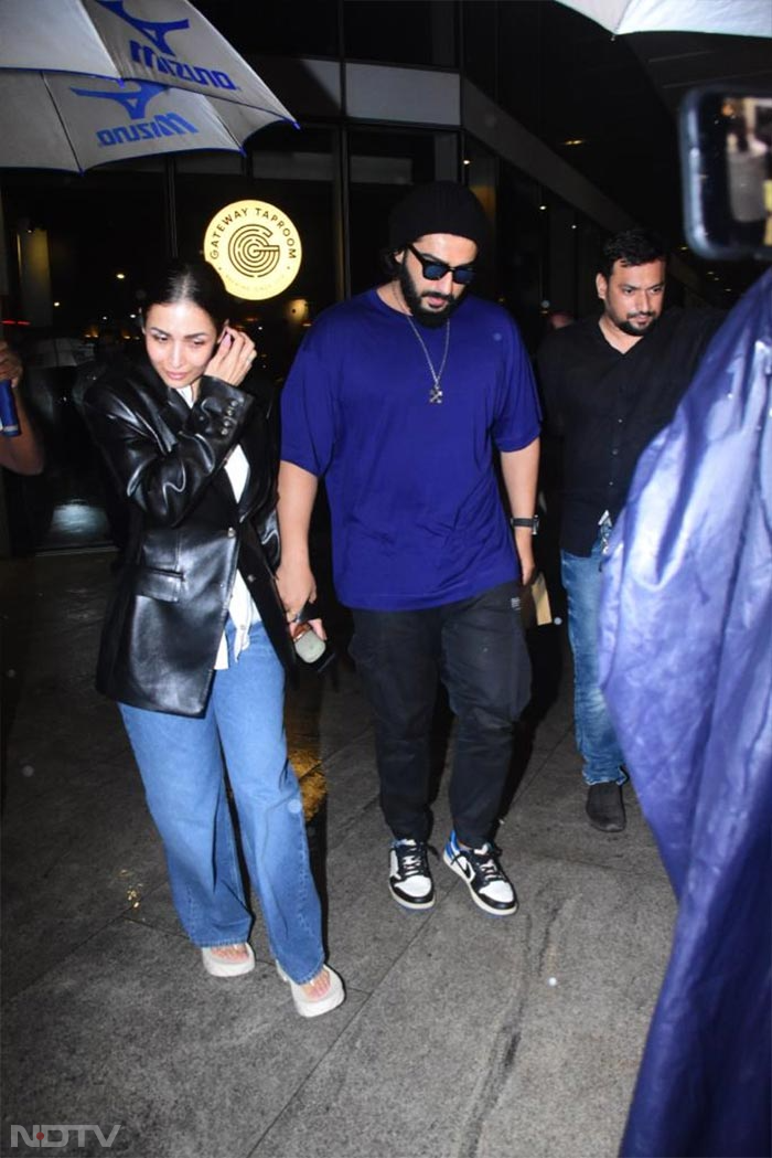 About Malaika Arora\'s Friday: Yoga Session And Then A Dinner Date With Arjun Kapoor