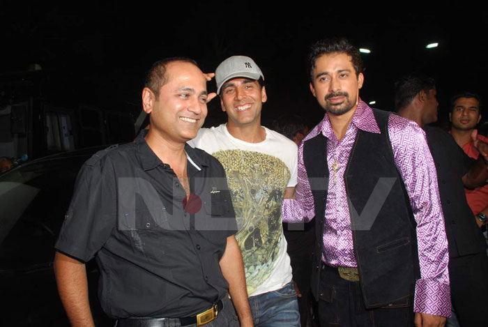 Ash, Akshay promote Action Replayy