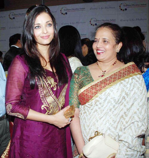 Actress Aishwarya Rai Bachchan is very close to her mother Vrinda Rai.