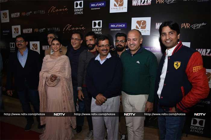 Meanwhile, Delhi Chief Minister Arvind Kejriwal watched Aditi Rao Hydari and Farhan Akhtar's upcoming movie <i>Wazir</i> at a special screening in Delhi, the same day. Deputy Chief Minister Manish Sisodia, Aam Aadmi Party leader Kumar Vishwas and filmmaker Vidhu Vinod Chopra were there too.