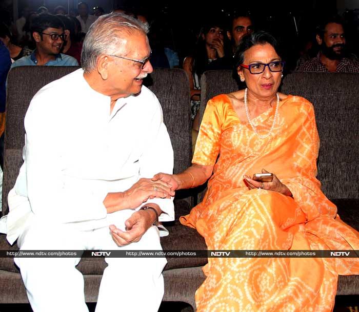 Veteran actress Tanuja Mukherjee and lyricist Gulzar shared a personal moment at the venue.