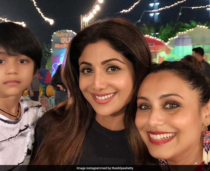 Kareena, Karisma, Shilpa, Rani: Bollywood Moms At Adira\'s Birthday Party