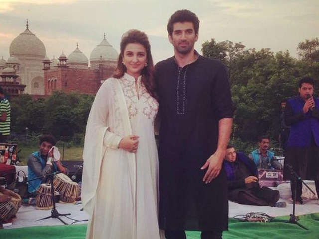 Parineeti, Aditya's <i>Daawat-e-Ishq</i> in Agra