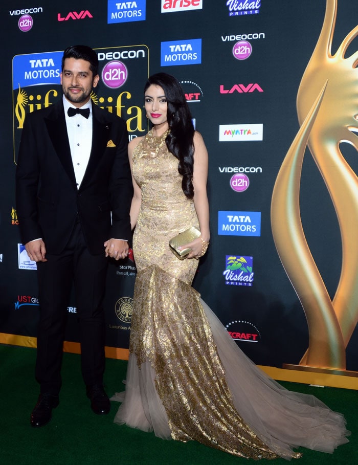 Starry, starry night: Sridevi, Deepika, Kareena glam up IIFA Awards