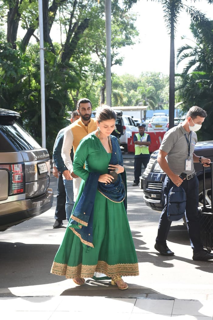 Airport Diaries: Alia-Ranbir And Ayan Mukerji"s Next Stop - Ujjain